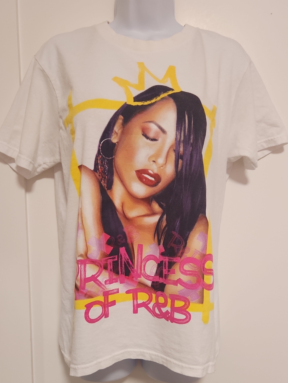 Aaliyah White Graphic Tee "Princess of R&B"